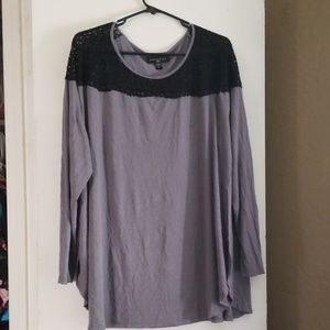 Black lace and grey 3x long sleeve